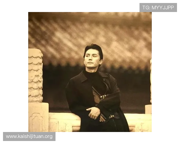 尊龙中文演艺事业发展历程揭秘从早期作品到国际影坛的辉煌成就 尊龙中文演艺事业发展历程揭秘从早期作品到国际影坛的辉煌成就